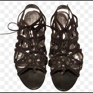 CALVIN KLEIN brown low heeled sandals w lacing and cut out details